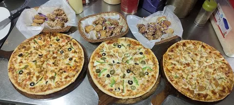 Ashraf Samosa & fast food in Mandi Bahauddin, Punjab