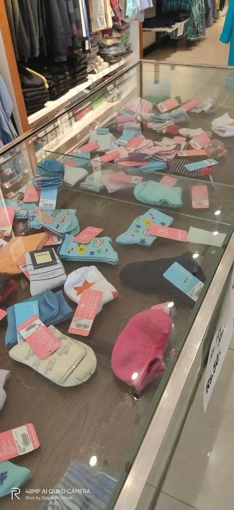 Chenone outlet in Toba Tek Singh, Punjab