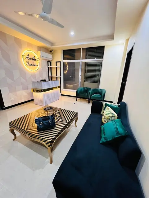 Dr Shamsa Kanwal, MBBS, FCPS Dermatology, MRCP1 UK (Best Dermatologist, Skin Specialist, Hair Exosomes, Botox, Fillers) in Rawalpindi, Islamabad Capital Territory