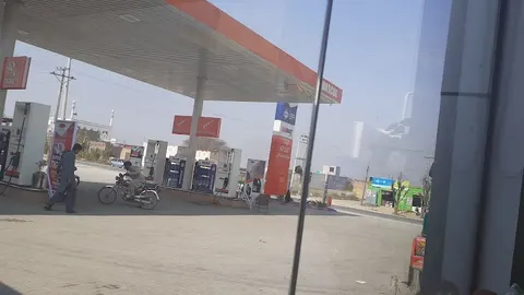 Vicky petroleum service in Akwal, Punjab