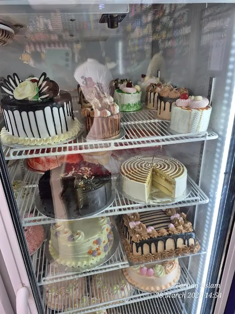Seza Sweets and Bakers in Gojra, Punjab