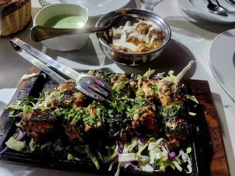 Malik Spicy Restaurant in Lahore, Punjab