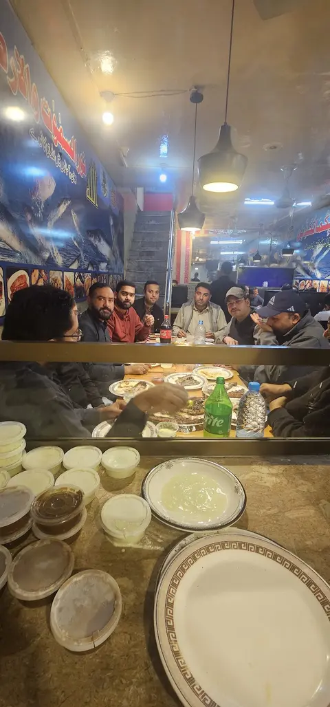 Miraj-Din Fish fry shop in Gujranwala, Punjab