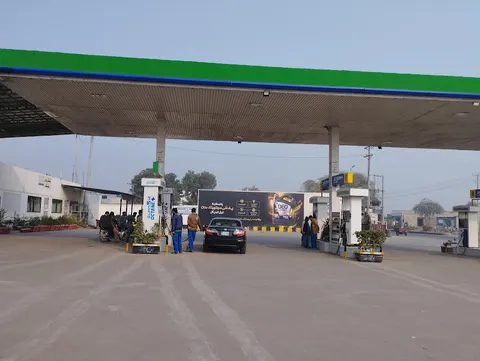Umer Filling Station (TAJ-145) in Sahiwal, Punjab