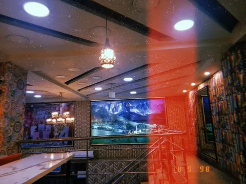 Do More Fastfood & Ice-cream Parlour in Sargodha, Punjab