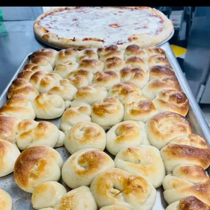 Avent Ferry Pizza