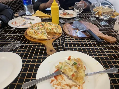 2nd Wife Restaurant in Mandi Bahauddin, Punjab