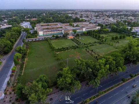 Quaid-E-Azam Medical College in Bahawalpur, Punjab
