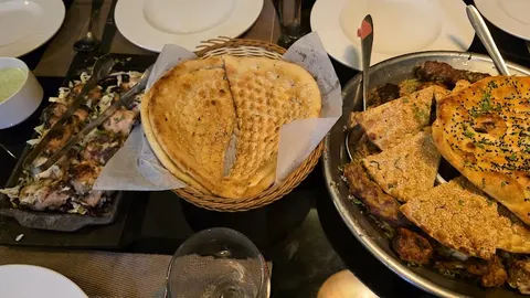 Malik Spicy Restaurant in Lahore, Punjab