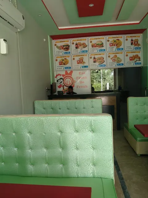 Pizza Master in Lodhrān, Punjab