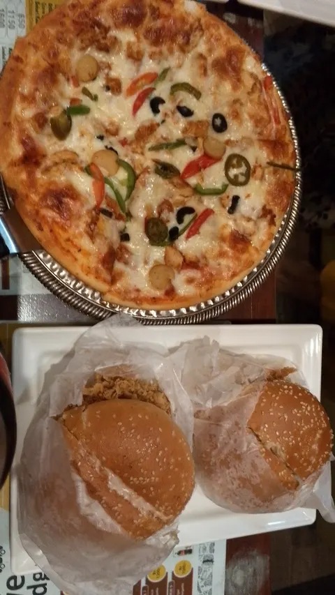 Crave Lodge in بورے والا, پنجاب