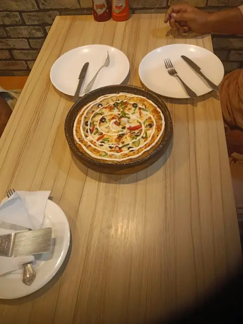 Pizza Route 88 in Pākpattan, Punjab