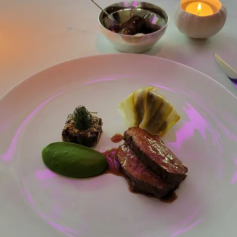 Angler Restaurant in Multan, England
