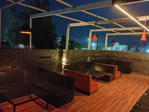 Tea & Me Cafe and Restaurant in Sheikhupura, Punjab