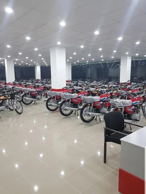 Adnan Honda Center in Sialkot, Punjab