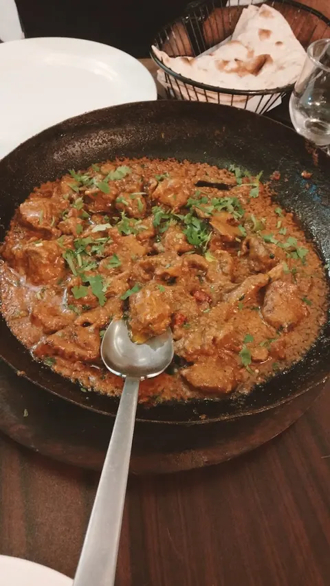 Pak Rohani Restaurant Okara (City Branch) in Okara, Punjab