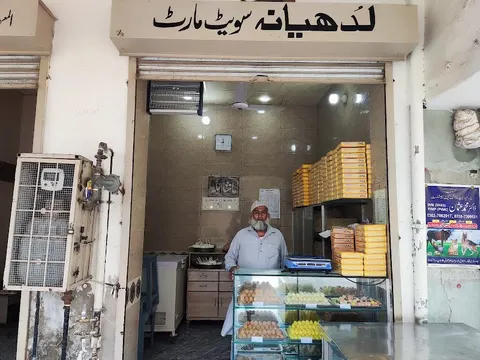 لدھیانہ سویٹس in Sargodha, Punjab