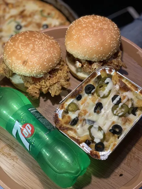 24 Wall Street Pizza in Lahore, Punjab