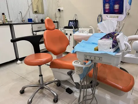 MY DENTIST GUJRAT {Dr Daud Ijaz Chatha} in Gujrat, Punjab
