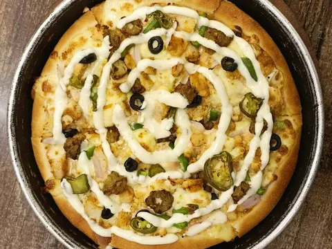 Whites castle pizza Gojra in Gojra, Punjab