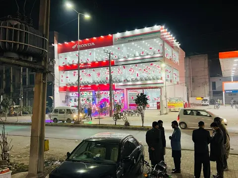 Adnan Honda Center in Sialkot, Punjab