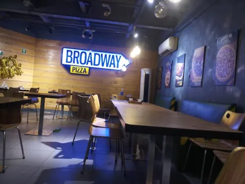 Broadway Pizza - Mall Road in Lahore, Punjab