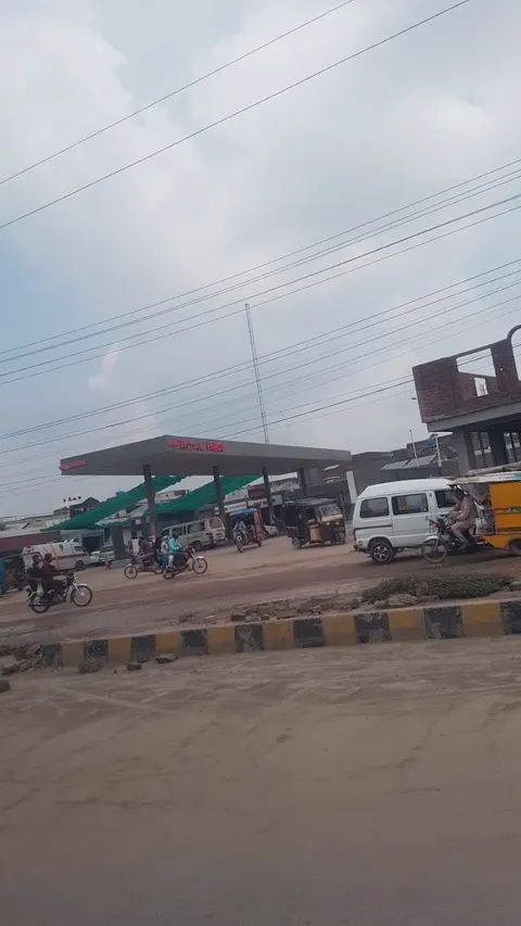 CHAUDHARY SULTAN MAHMOOD & CO.- Total Petrol Gas Station in Sahiwal, Punjab