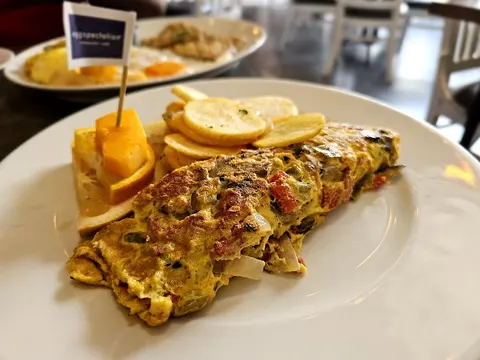 Eggspectation Restaurant Cafe in Lahore, Punjab