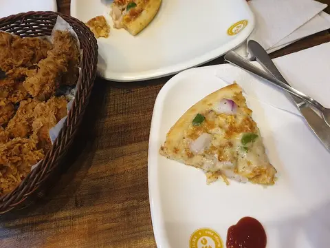Fri-Chicks Daroghawala in Lahore, Punjab