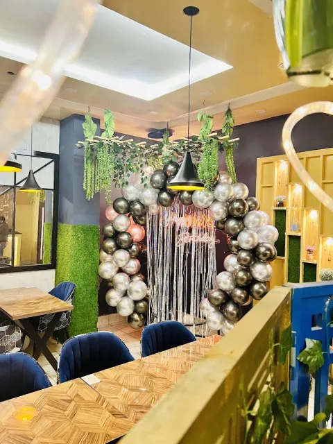 Manjaros Cafe in Sheikhupura, Punjab