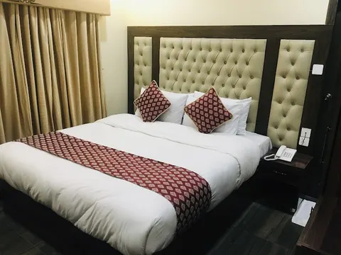 Jhelum Inn Hotel & Sizzlers Restaurant in Jhelum, Punjab