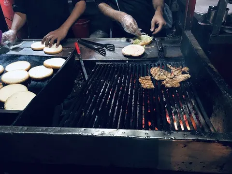 ZEE DEES SHAWARMA in Lahore, Punjab