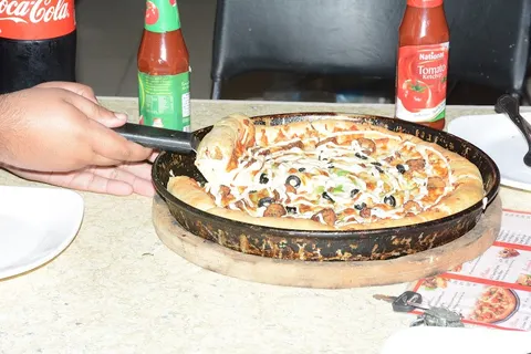 Bright Day Fried Chicken And Pizza in Jhang, Punjab
