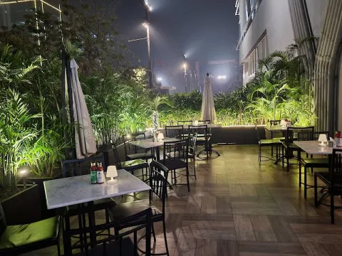 Eggspectation Restaurant Cafe in Lahore, Punjab