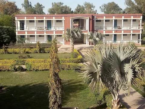 Govt Graduate College Adhiwal Jhang in Jhang, Punjab