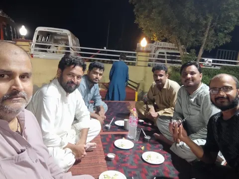 Shah pump hotel in Mīrpur Khās, Sindh