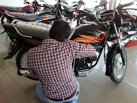 Akbar Autos in Sialkot, Punjab