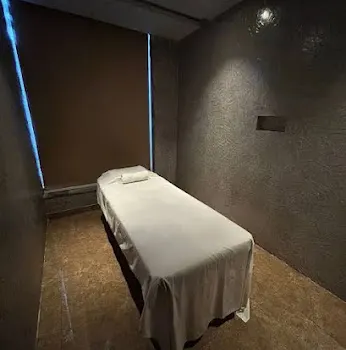 One spa lahore gulberg massage center in Lahore, Punjab