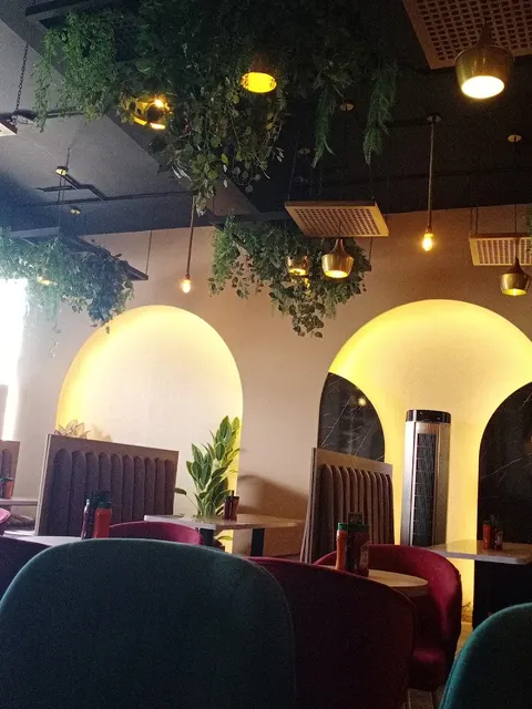 Golden Castle Restaurant Chiniot in Chiniot, Punjab