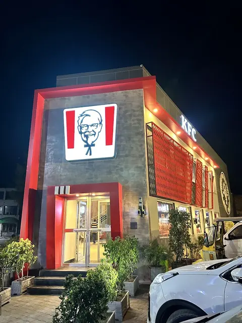 KFC - Gujranwala Trust Plaza in Gujranwala, Punjab