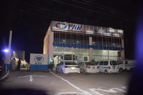 New Faw Motors in Sadiqabad, Punjab