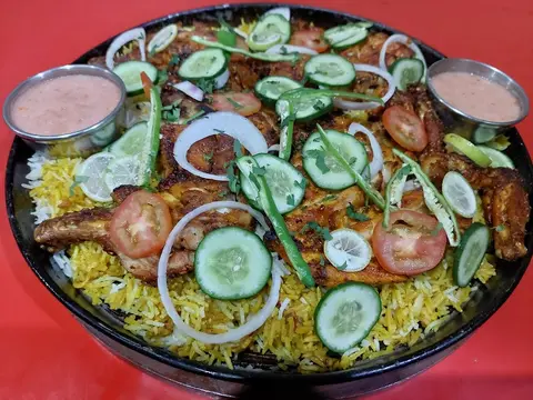 Madina The Family Restaurant & Pizzeria House in Sialkot, Punjab