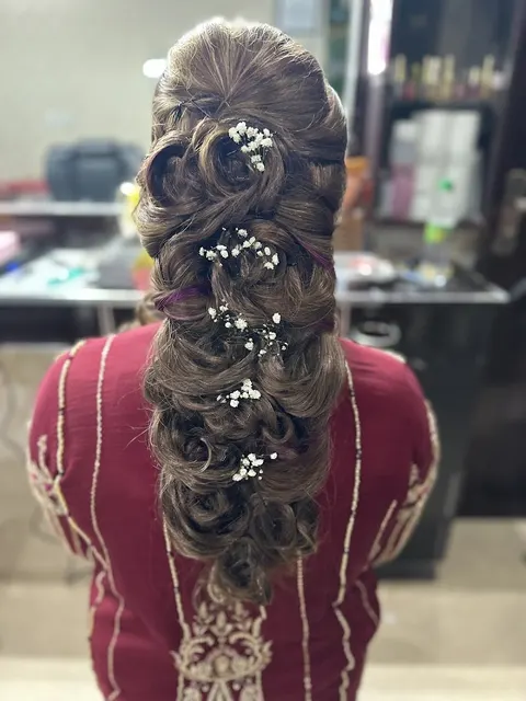 Mehak Beauty Saloon & Bridal lounge in Okara, Punjab