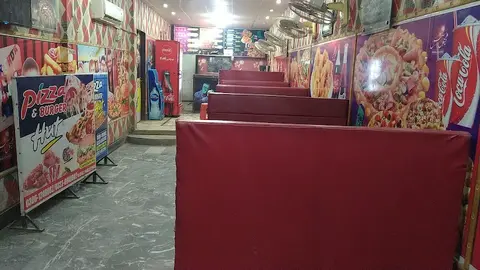 Pizza & Burger Hut Pakpattan in Pākpattan, Punjab