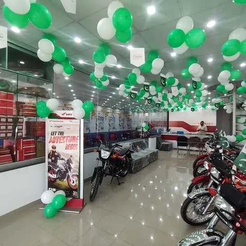 MNA traders - Naseer Traders (Atlas Honda Dealership & Claim Center) in Chiniot, Punjab