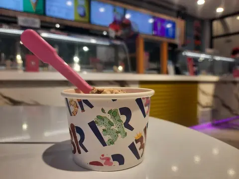 Hardee's Mall of Gujranwala in Gujranwala, Punjab