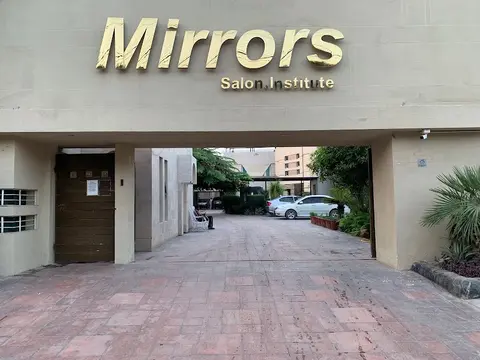 Mirrors salon and institute in Multan, Punjab