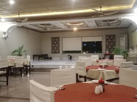 Fort Restaurant in Khanewal, Punjab