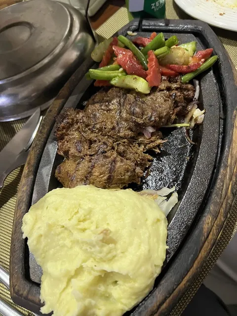 Jhelum Inn Hotel & Sizzlers Restaurant in Jhelum, Punjab