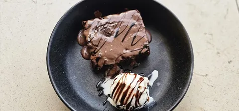 Sam's cafe Khanewal in Khanewal, Punjab